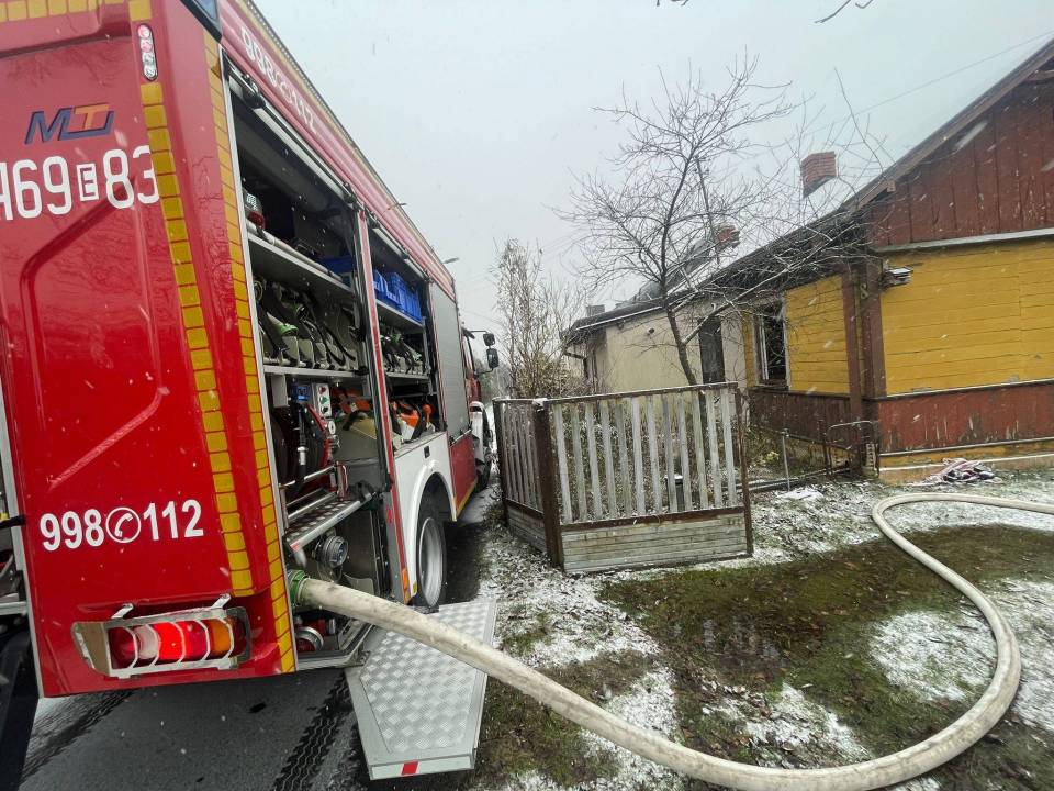 Tragiczny pożar w Gałkowie Małym. Nie żyje 98-letnia kobieta, ranny 43-letni mężczyzna
